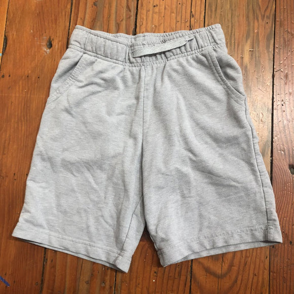 Shorts - 8/10