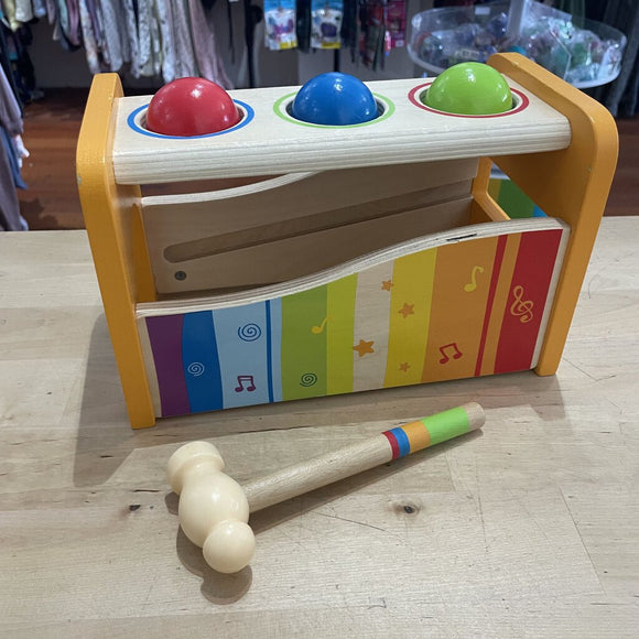 Hape pounding toy - no xylophone
