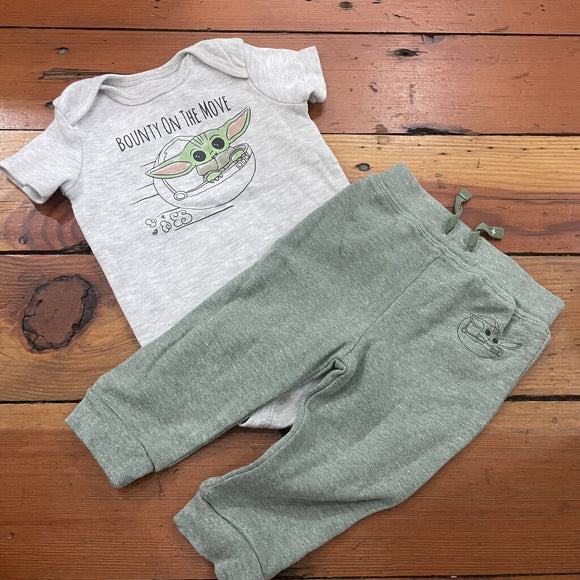 2 piece outfit - 6-9M