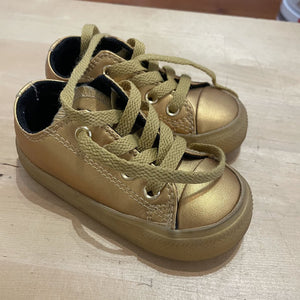 Gold shoes - like new - 6