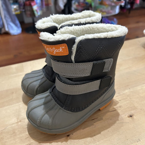 Snow boots - 8