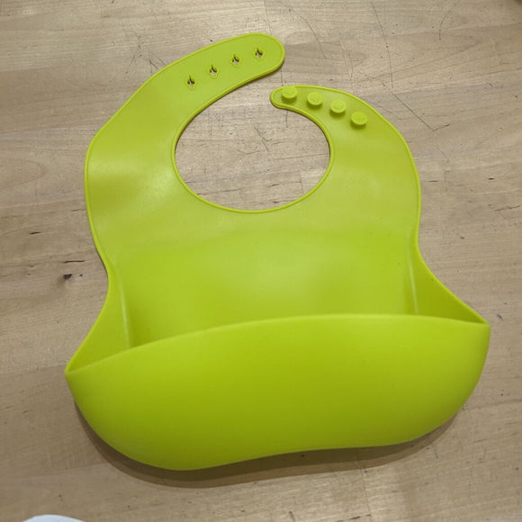 Silicone bib - green