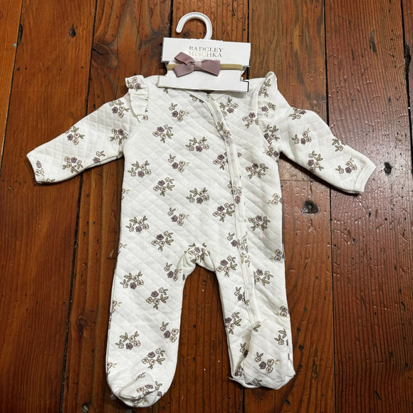 Footed outfit NWT - 0-3M