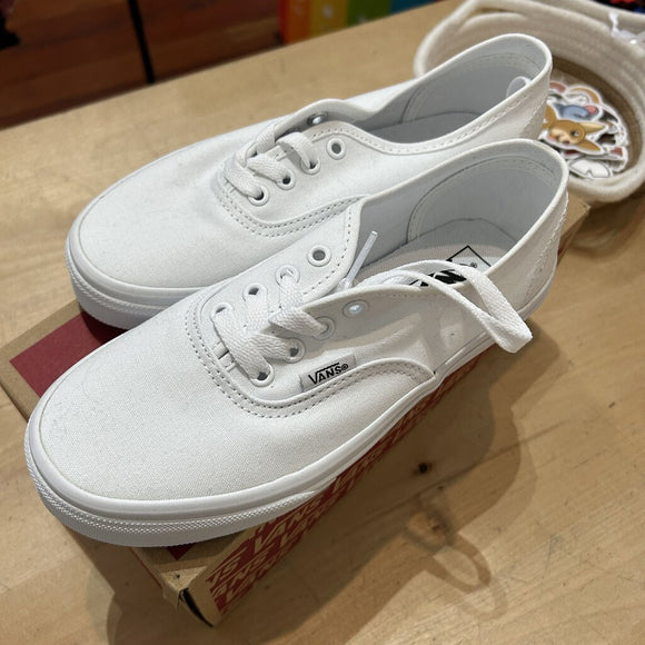 Authentic White Shoes - NWT - 3Y (big kids)