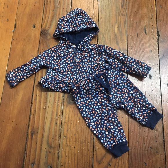 Hoodie & Pants- 6-9M - excellent condition