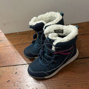 Snow Boots - like new - 13