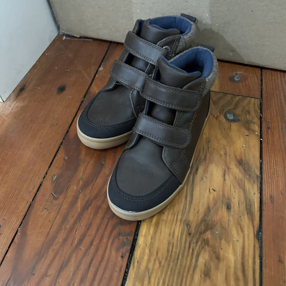 Velcro Shoes - 12- like new