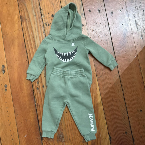 2 piece outfit - 12M