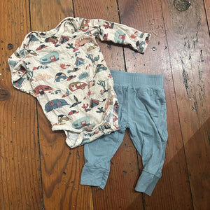 2pc outfit - 3-6M