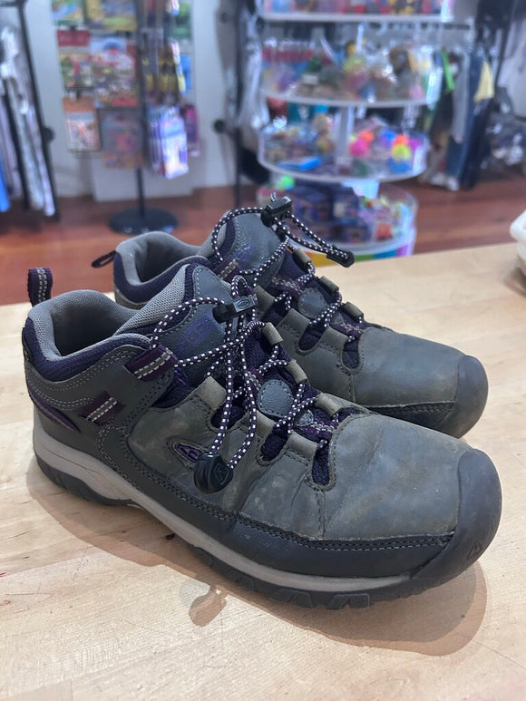 Waterproof hiking boots - 3 youth