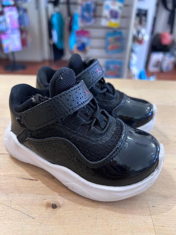 Jordans - like new - 5C