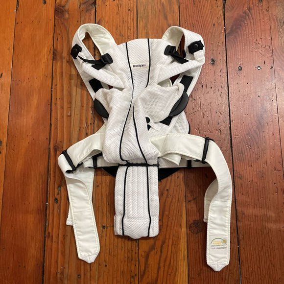 Mesh Baby Bjorn Carrier with lumbar support