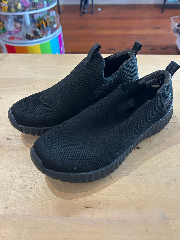 Slip On Shoes - 2.5 Big kids