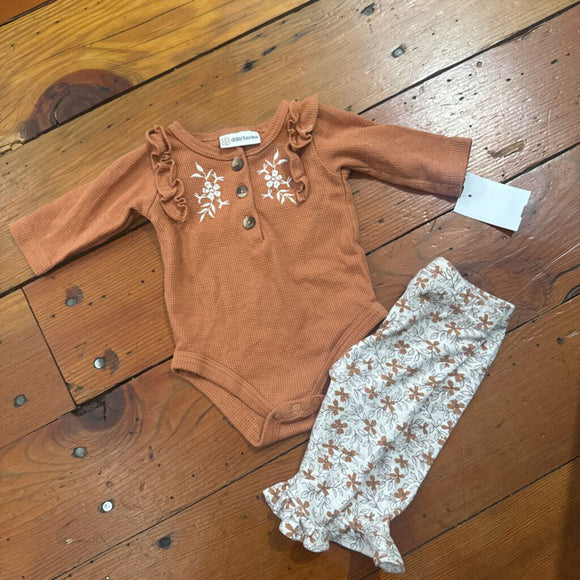 2 piece outfit - 0-3M