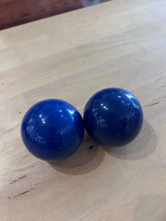 Lovevery Heavy & Light ball