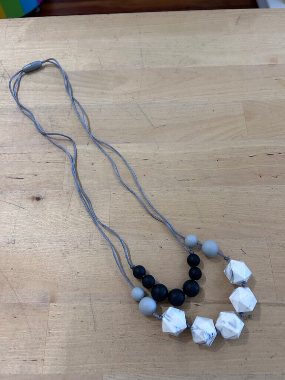 Teething necklace