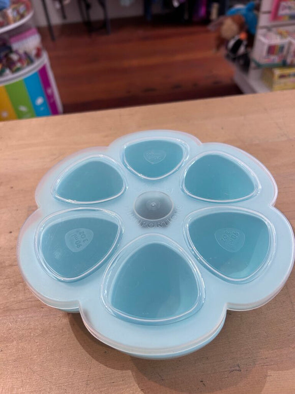 Silicone baby food container