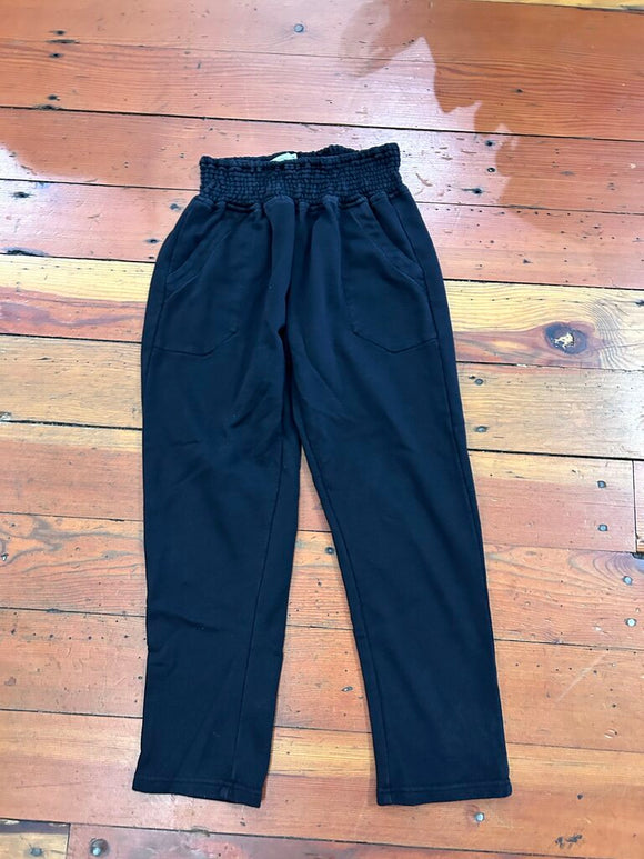 Maternity and postpartum sweats - M