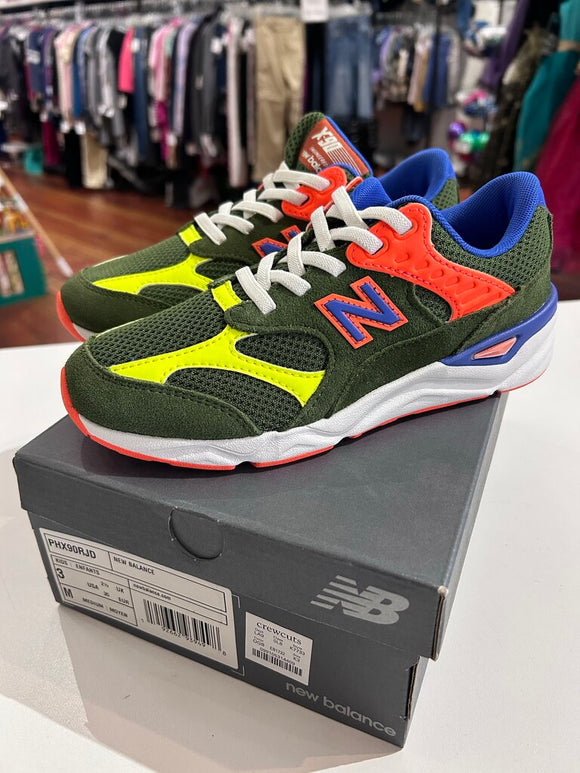 Tennis shoes NWT - 3 youth