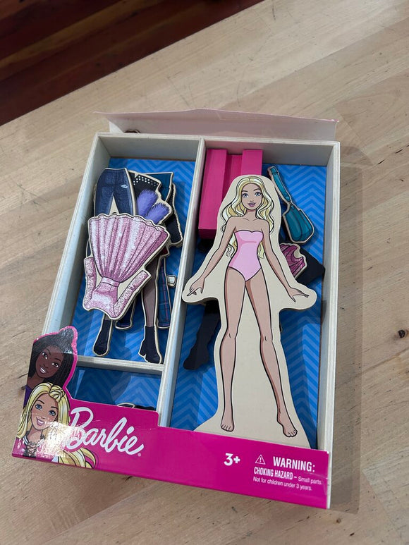 Barbie magnetic dress up
