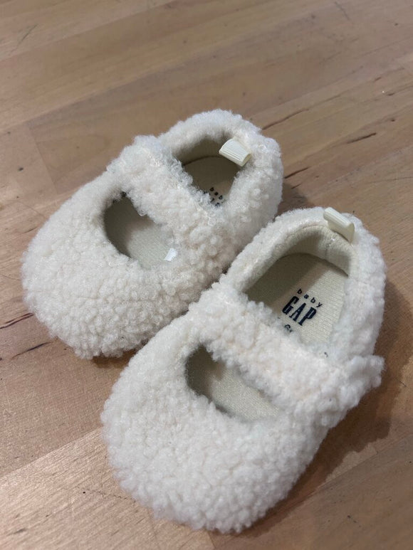 baby shoes - 3-6M