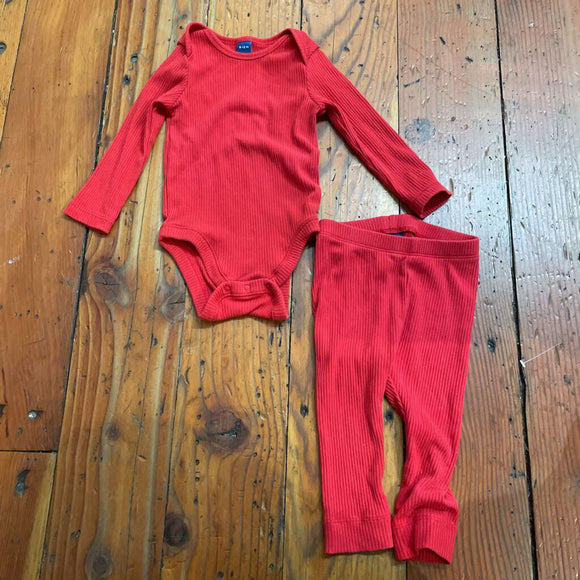 2 piece outfit - 6-12M