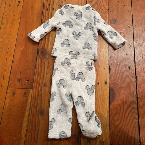 2 piece outfit - 6-9M