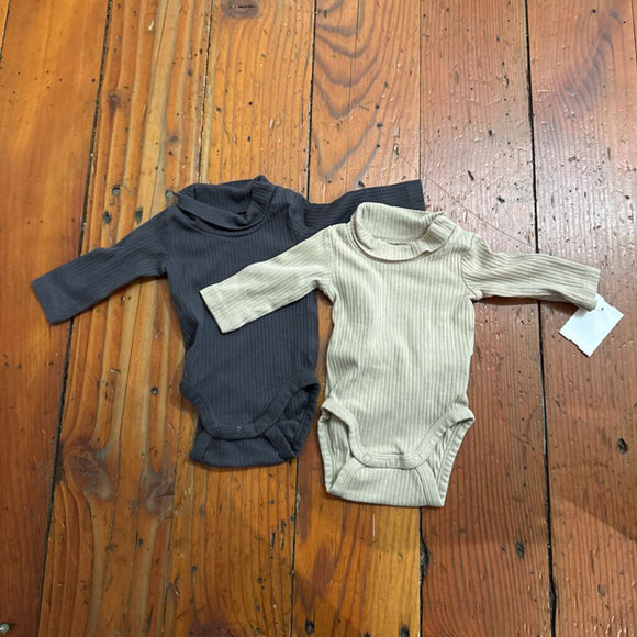 2 pack onesies - preemie