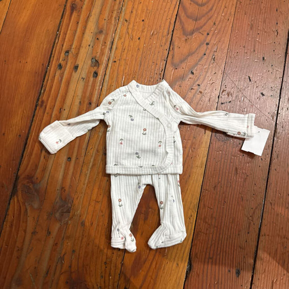 2 piece outfit - preemie
