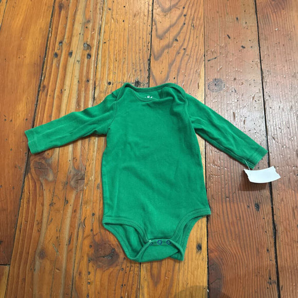 Organic onesie - 6-12M