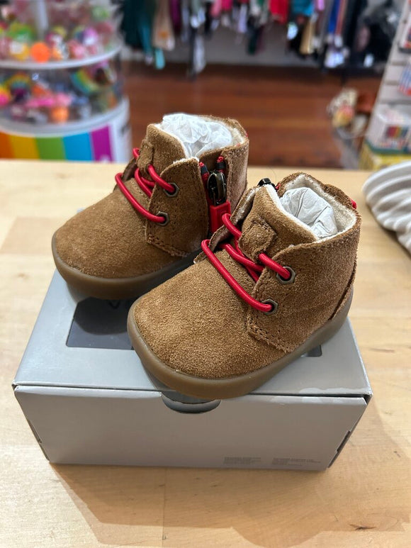 Infant Daine Boots - NWT - 0/1