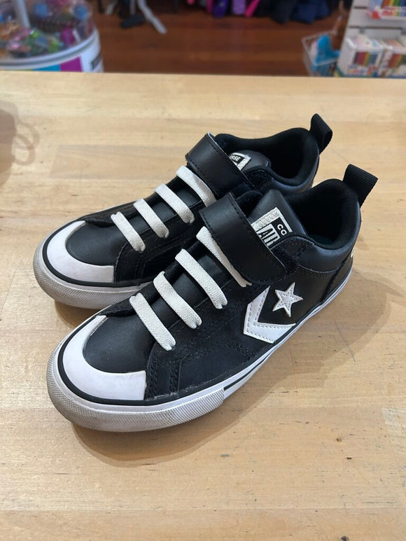 Velcro Shoes - 1 big kid