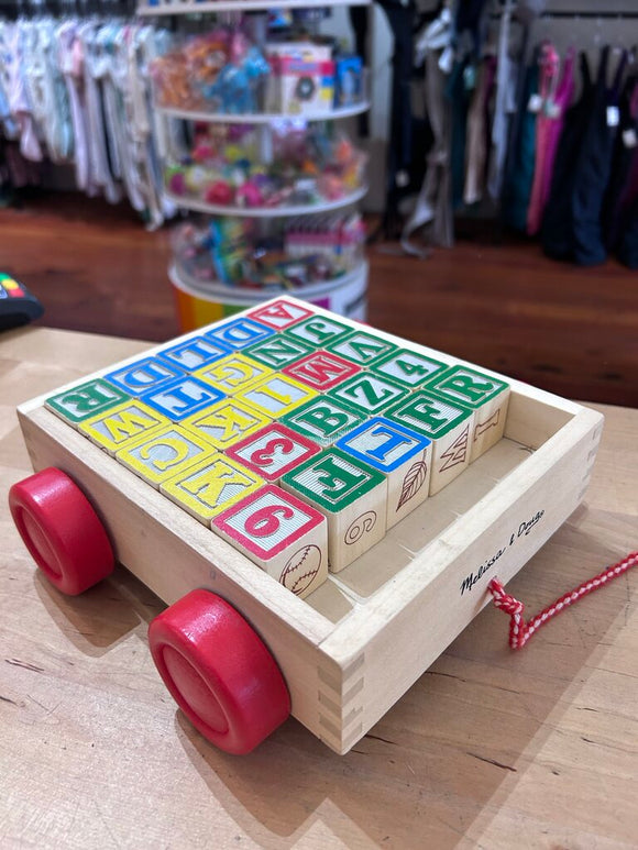 Melissa & Doug Pull wagon