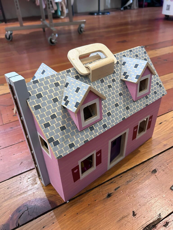 Melissa & Doug Dollhouse