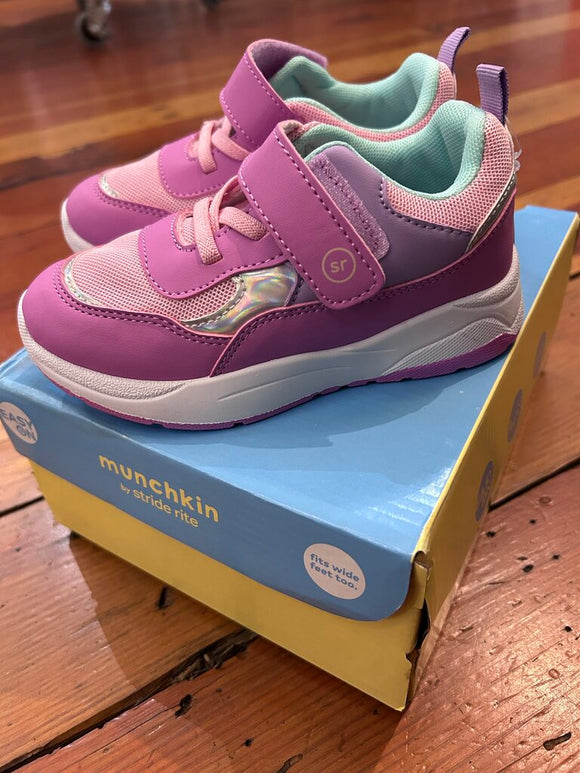 Velcro shoes NWT - 11