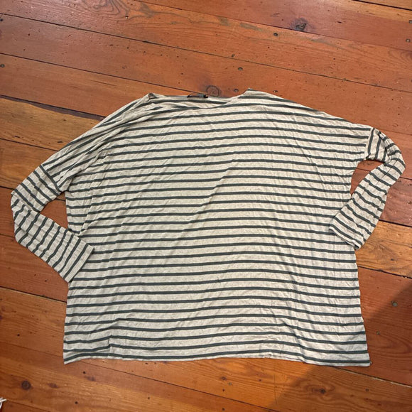 Oversized Maternity shirt - L