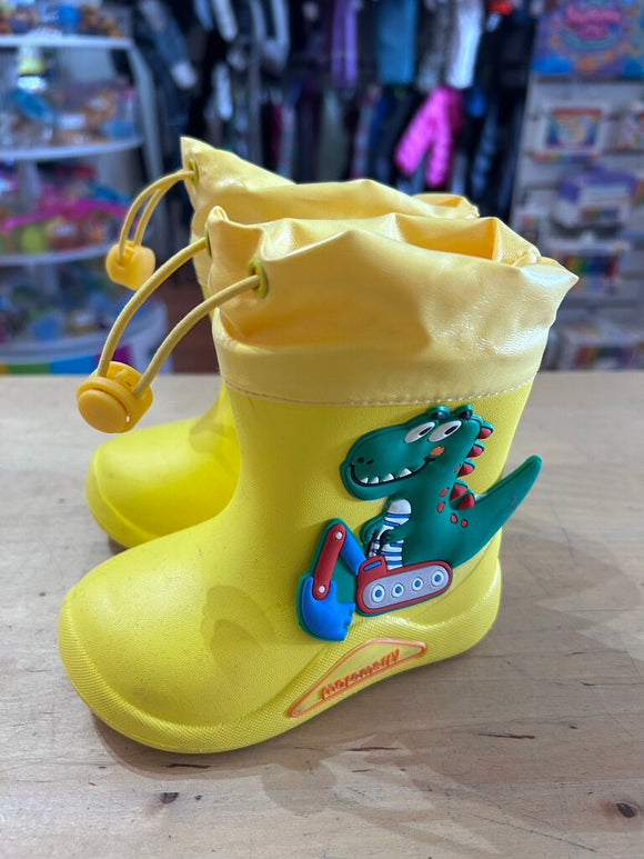 Rain boots- 7