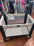 Pack n play standard - no bag