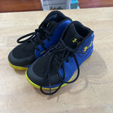 Jet 2019 Basket Ball Shoes - 1.5Y - very good condition other than a spot of stuff on bottom