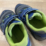 Velcro Hiking Shoes - 9W - tongue has slight tear