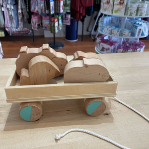 Wooden pull toy wagon