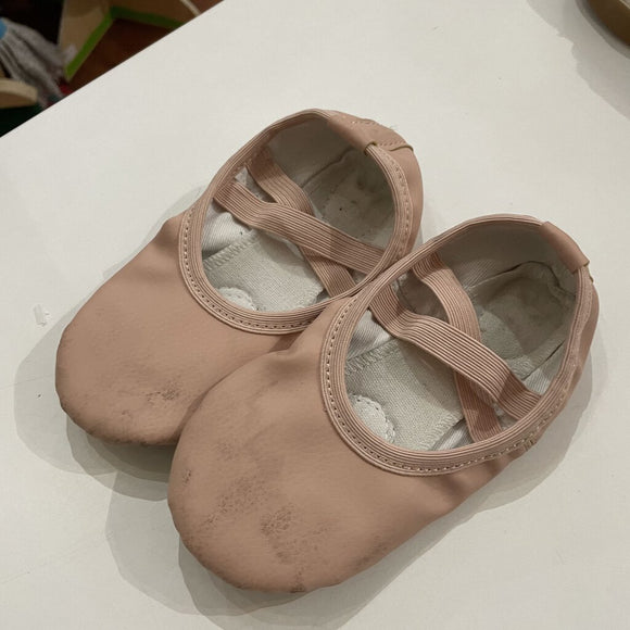 Ballet slippers - 8?